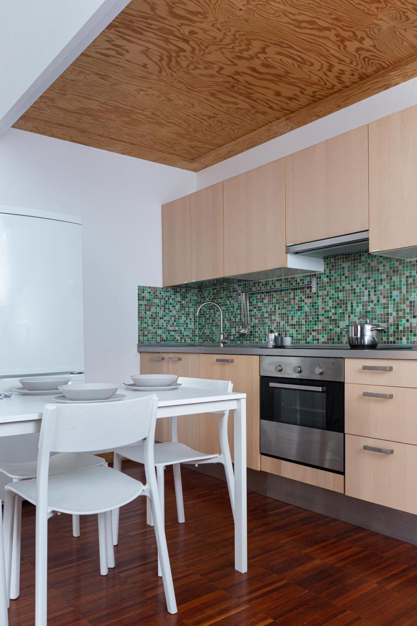 White And Brown Exclusive Loft With Terrace - Free Parking - M2 Station Lägenhet Milano Exteriör bild