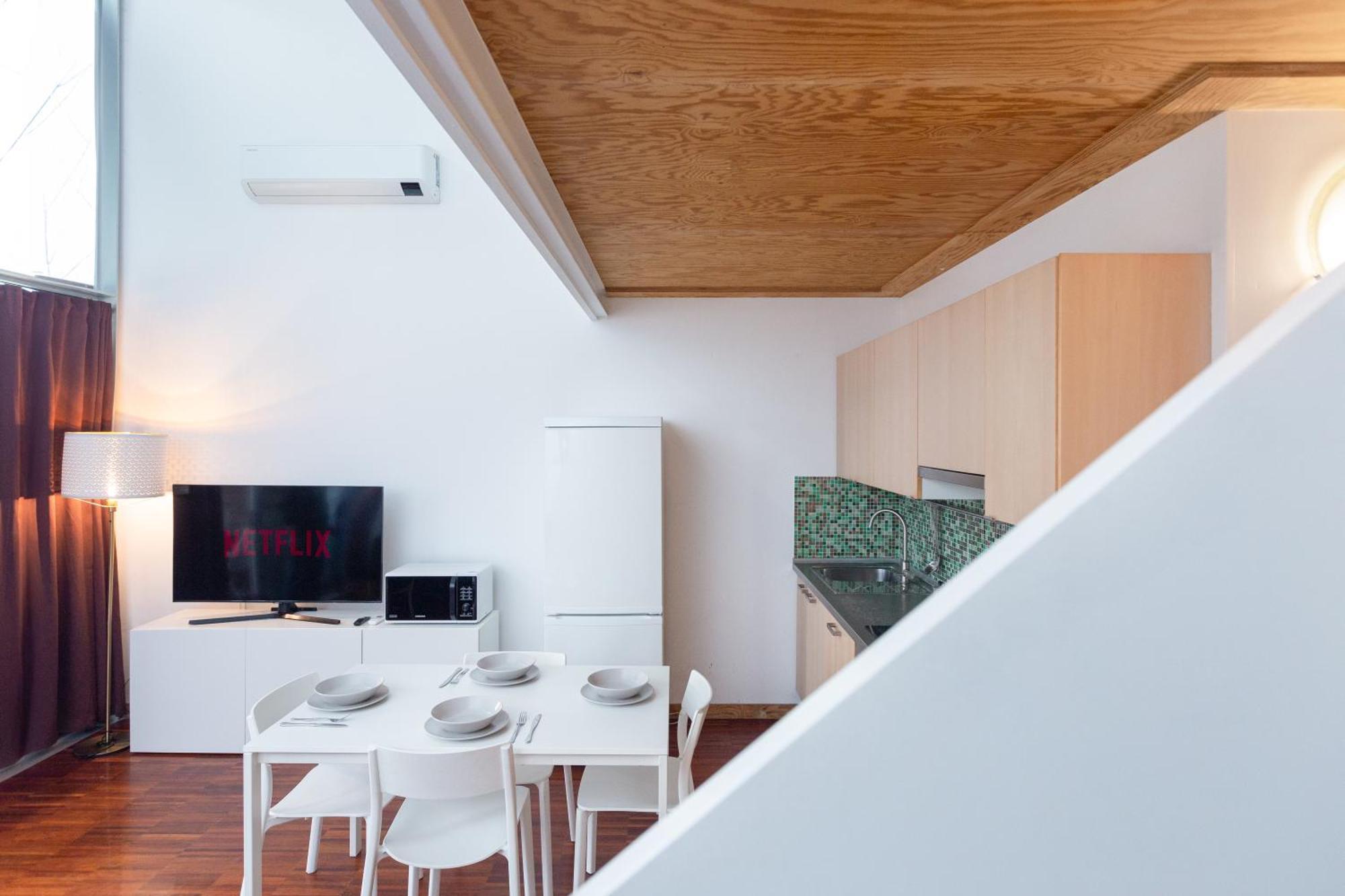 White And Brown Exclusive Loft With Terrace - Free Parking - M2 Station Lägenhet Milano Exteriör bild
